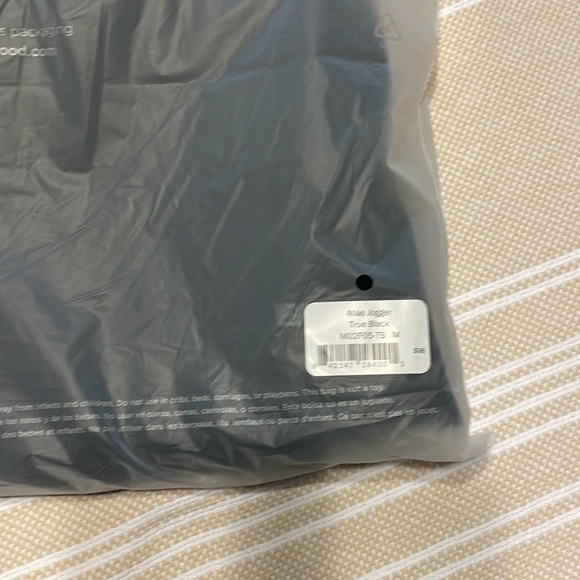 Mack Weldon Joggers - Picture 4 of 4